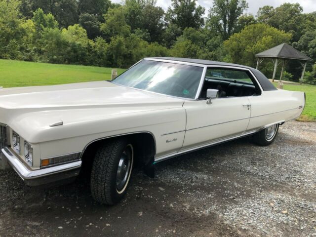 Cadillac DeVille 1971 image number 0