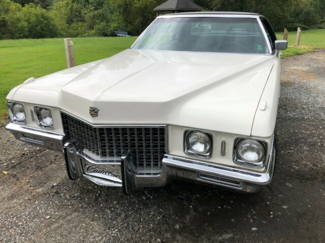 Cadillac DeVille 1971 image number 13