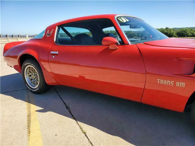 Pontiac Firebird 1977 image number 31