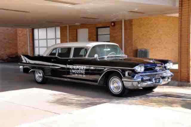 Cadillac Fleetwood 75 1958 image number 0