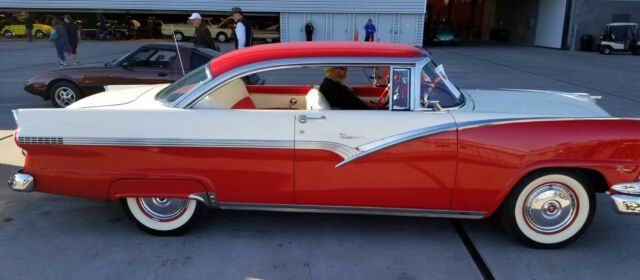 Ford Fairlane 1956 image number 22