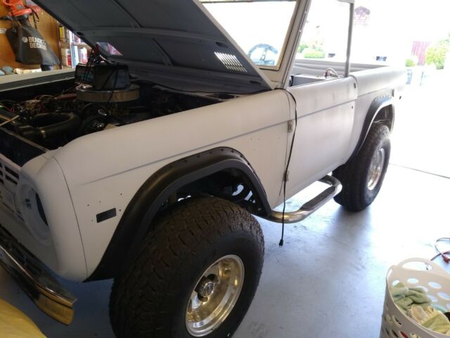 Ford Bronco 1971 image number 3