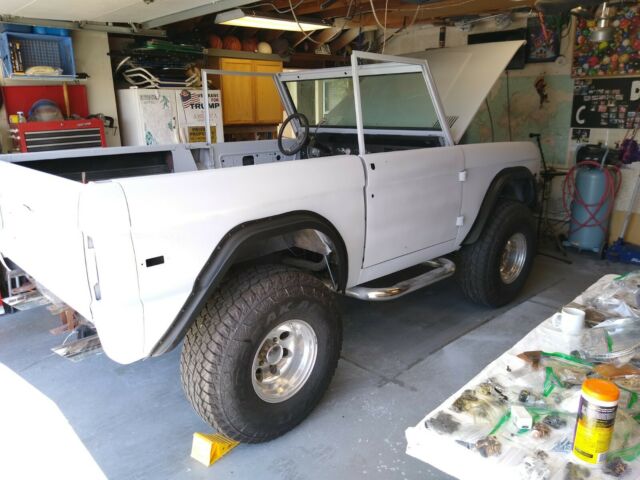 Ford Bronco 1971 image number 9