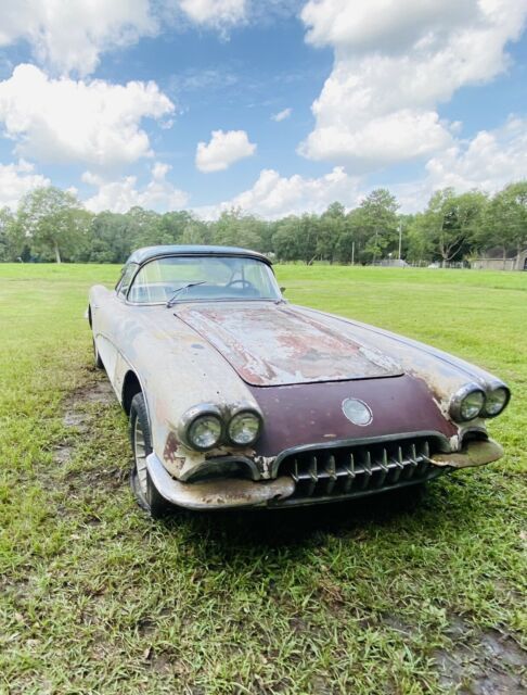 Chevrolet Corvette 1960 image number 1