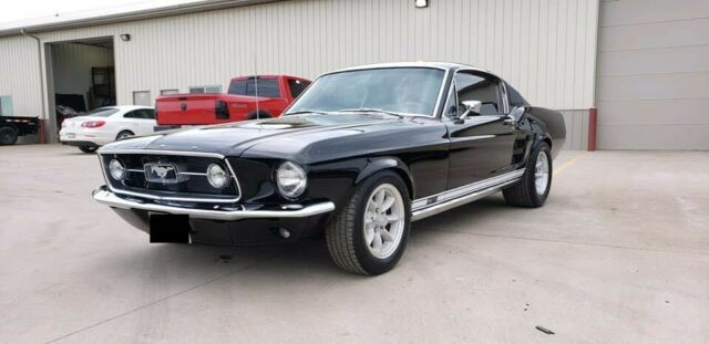 Ford Mustang 1967 image number 1