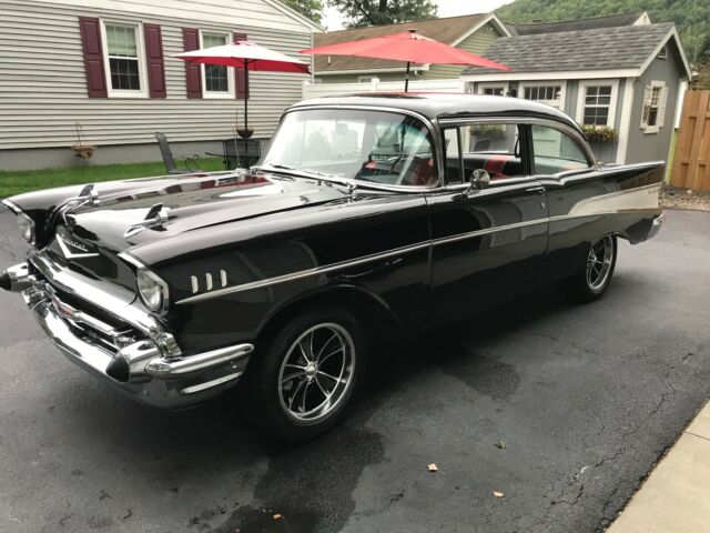 Chevrolet Bel Air/150/210 1957 image number 1