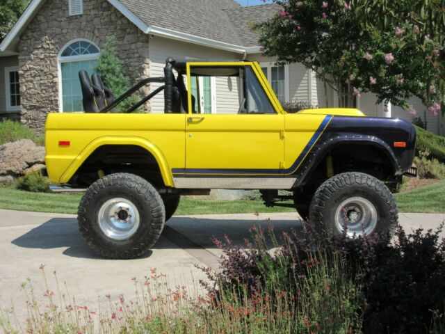 Ford Bronco 1972 image number 4