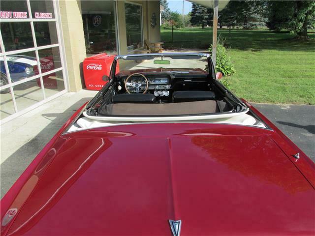 Pontiac Le Mans 1964 image number 23