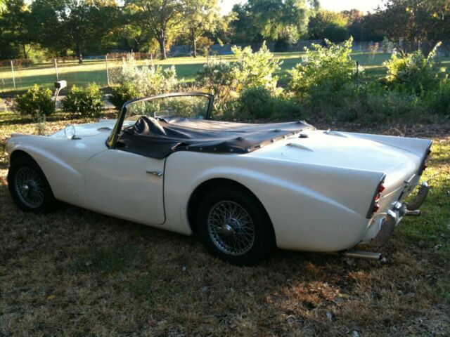 Daimler SP250 SP250 1961 image number 3