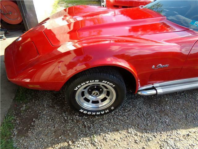 Chevrolet Corvette 1976 image number 10