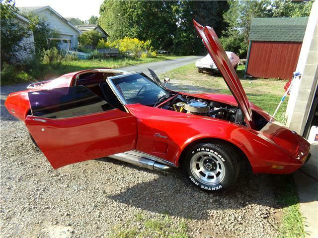 Chevrolet Corvette 1976 image number 6