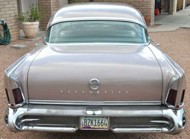 Buick Roadmaster 1958 image number 7