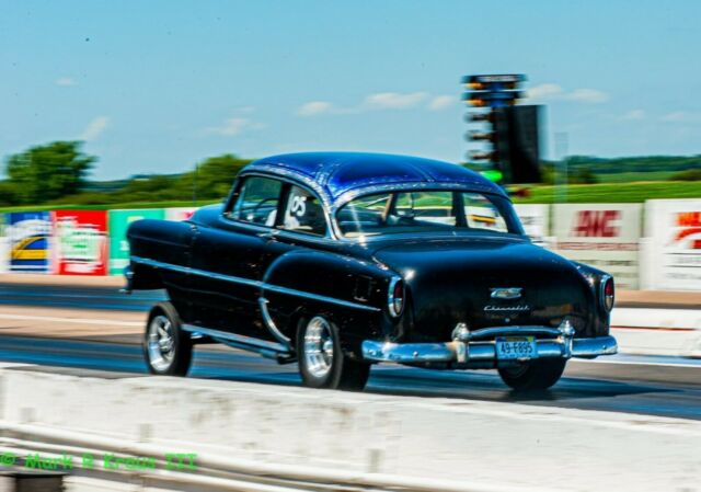 Chevrolet Bel Air/150/210 1954 image number 6