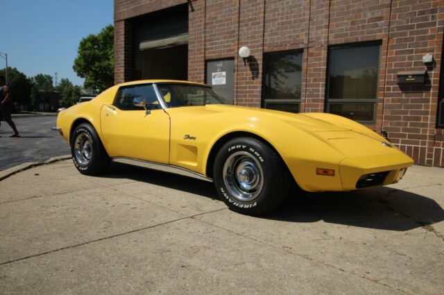 Chevrolet Corvette 1973 image number 30