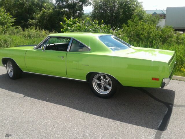 Plymouth Road Runner 1970 image number 28