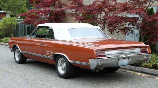 Oldsmobile 442 1965 image number 28