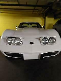 Chevrolet Corvette 1975 image number 17