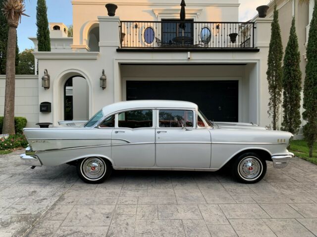 Chevrolet Bel Air/150/210 1957 image number 0