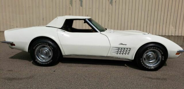 Chevrolet Corvette 1972 image number 21