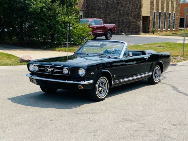 Ford Mustang 1966 image number 2