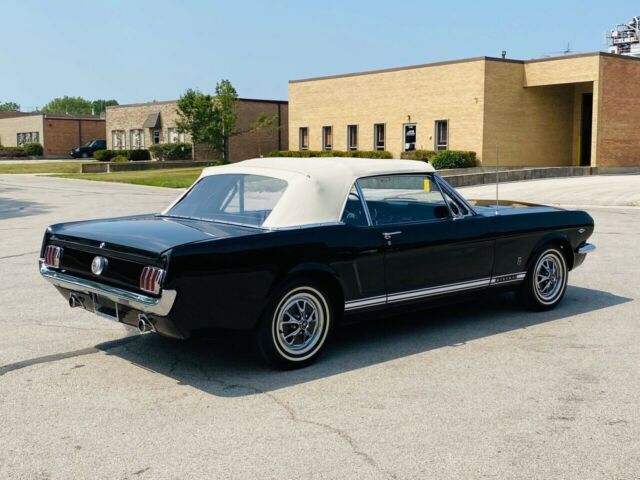 Ford Mustang 1966 image number 33