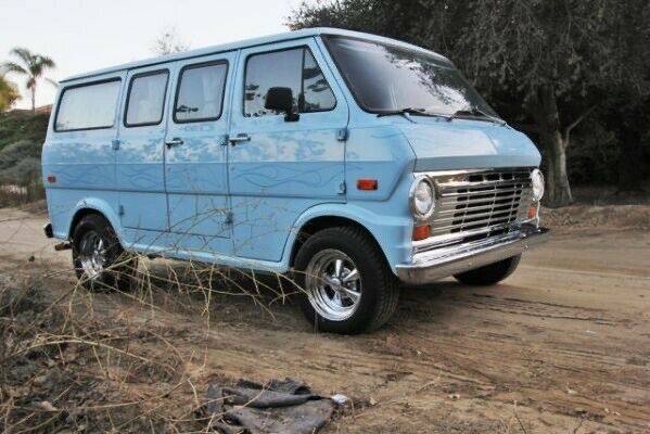 Ford E-Series Van 1970 image number 18