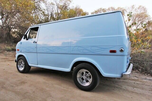 Ford E-Series Van 1970 image number 9