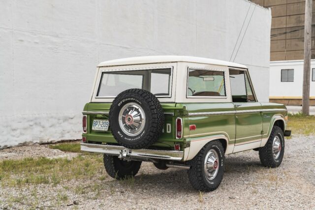 Ford Bronco 1975 image number 31