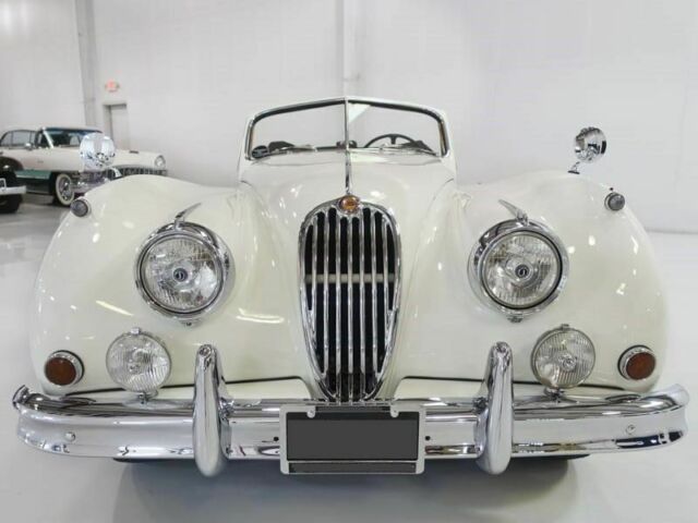 Jaguar XK 1957 image number 1