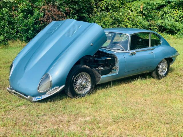 Jaguar E-Type 1966 image number 28