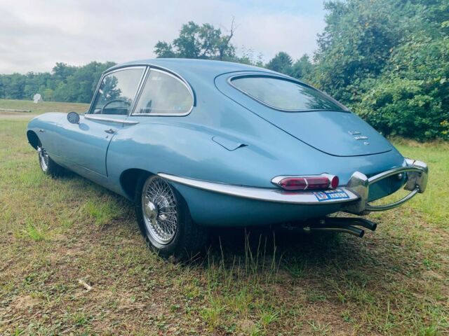 Jaguar E-Type 1966 image number 29