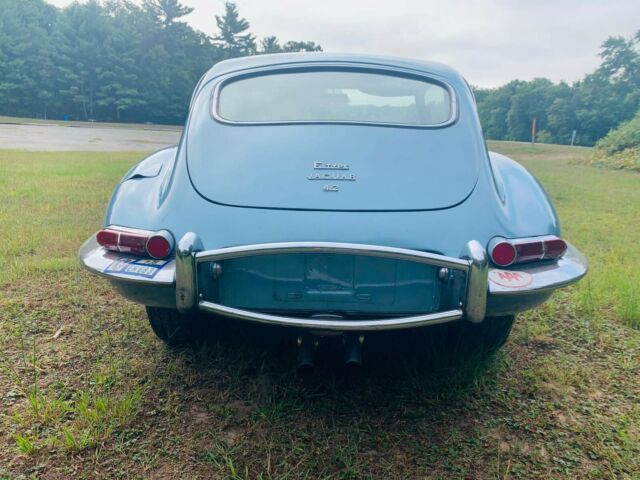 Jaguar E-Type 1966 image number 31