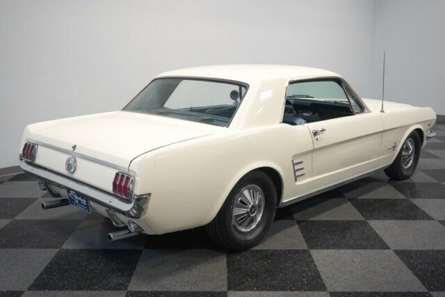 Ford Mustang 1966 image number 13