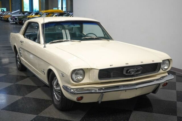 Ford Mustang 1966 image number 18