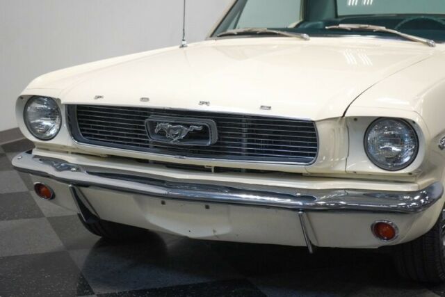 Ford Mustang 1966 image number 22