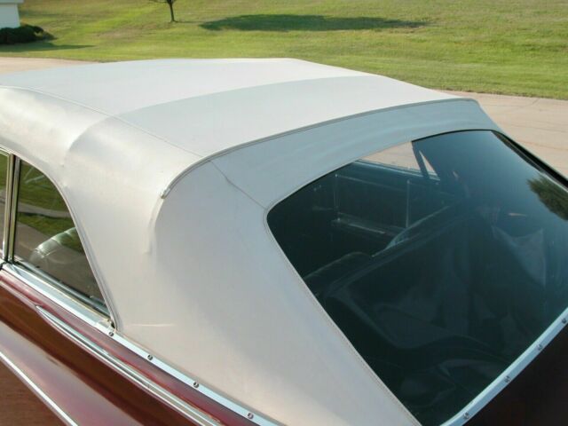 Oldsmobile Ninety-Eight 1964 image number 22