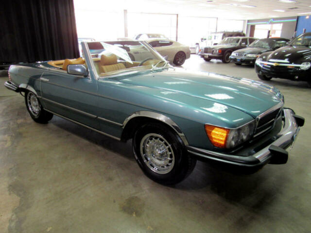 Mercedes-Benz SL-Class 1979 image number 19