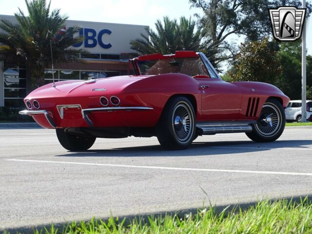 Chevrolet Corvette 1965 image number 31