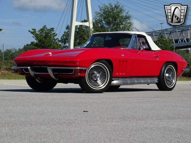 Chevrolet Corvette 1965 image number 34