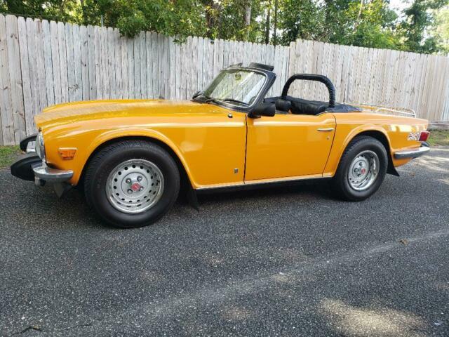 Triumph TR6 Triumph TR6 1975 image number 0