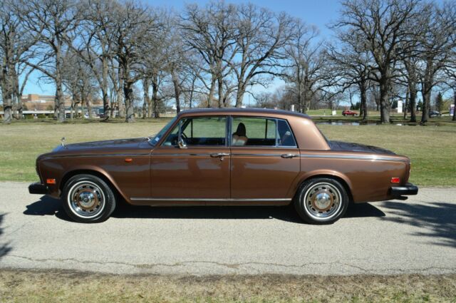 Rolls-Royce Silver Shadow 1974 image number 5