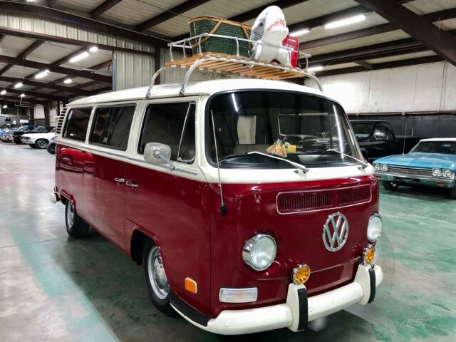 Volkswagen Bus/Vanagon 1972 image number 30