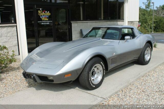 Chevrolet Corvette 1978 image number 1