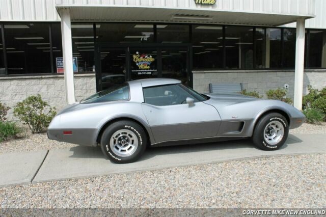 Chevrolet Corvette 1978 image number 42