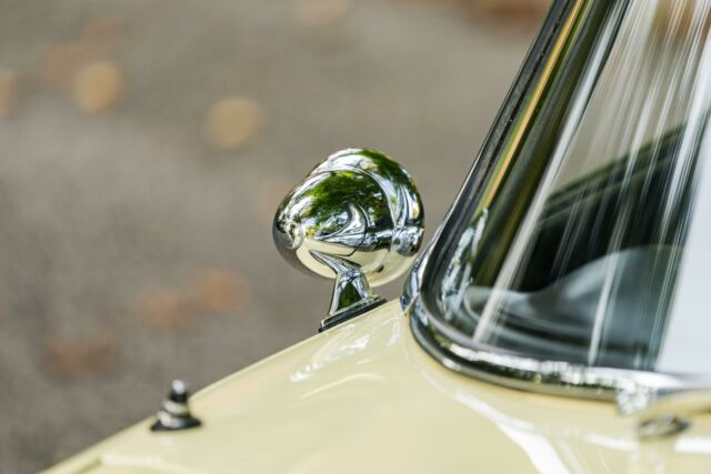 Jaguar E-Type Roadster 1967 image number 14