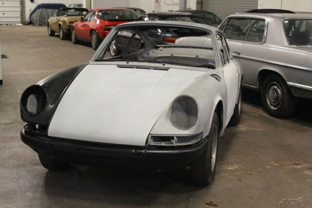 Porsche 912 1968 image number 1