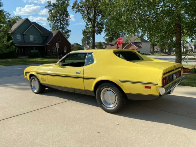 Ford Mustang 1971 image number 26