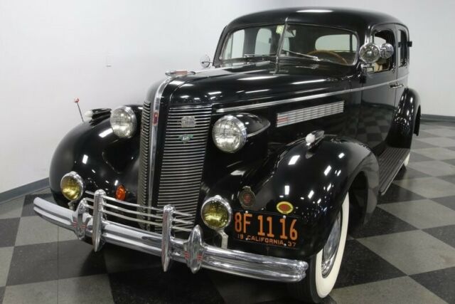 Buick Series 80 1937 image number 45