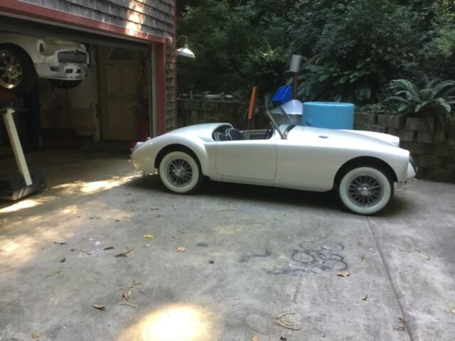 MG MGA 1957 image number 1