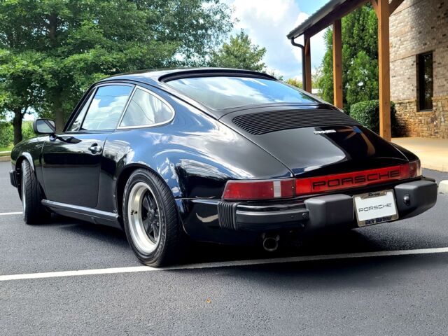 Porsche 911 1976 image number 27